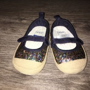 6-9m Carter’s infant shoes